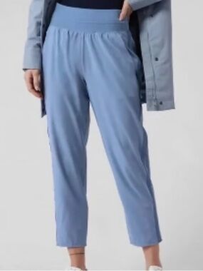 ATHLETA Nolita Slim Tapered Crop Pant, 8T Blue
